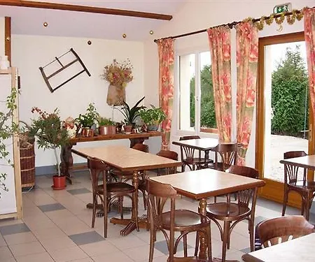 De Courteilles Hotel Montreuil-l'Argille