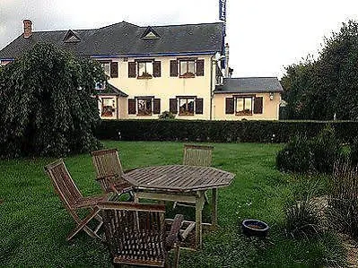 Hotel De Courteilles