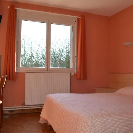 De Courteilles 4*